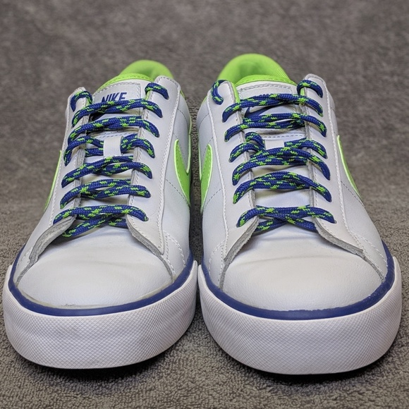 Nike Sneakers - Picture 4 of 6